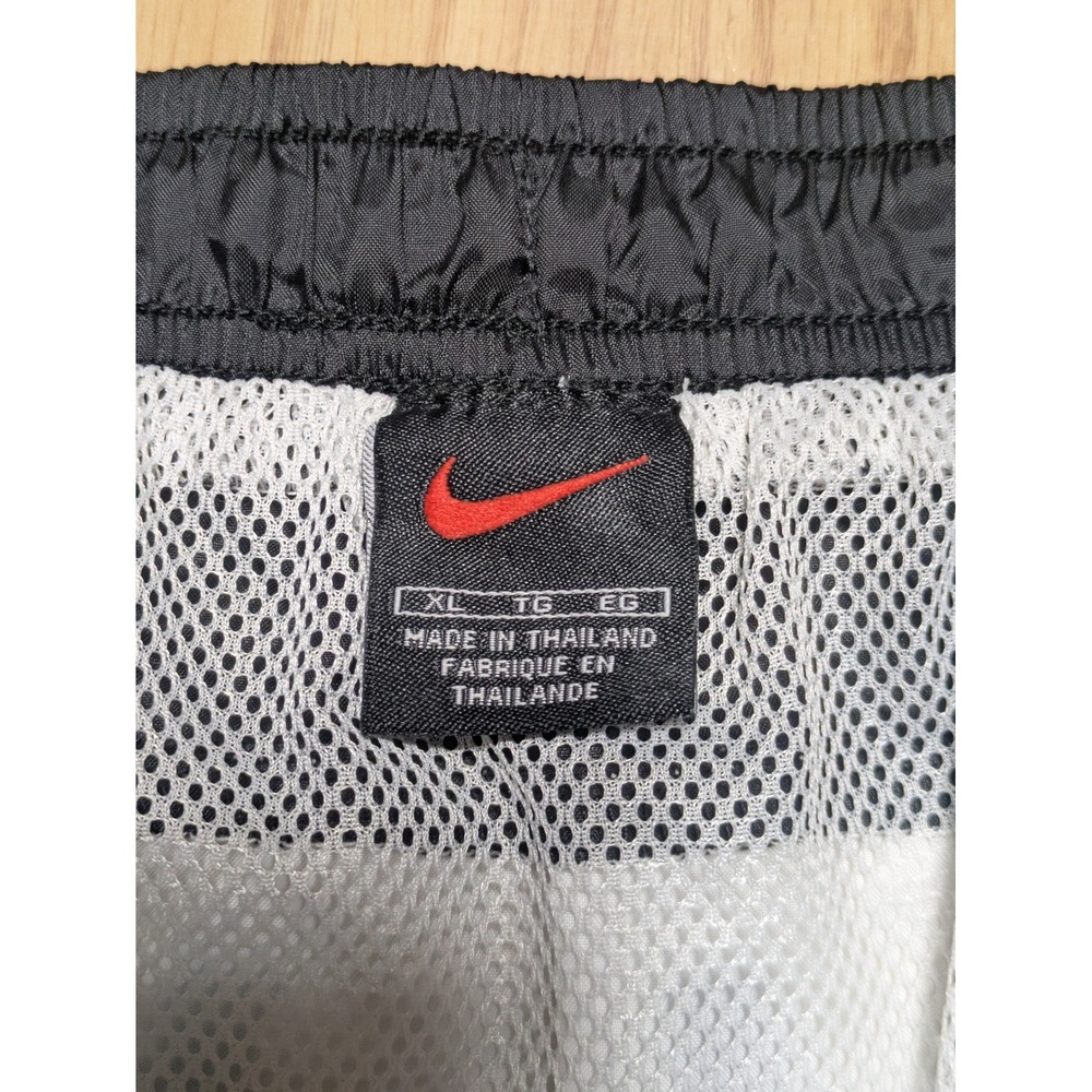 Nike Mens Vintage Y2K Athletic Nylon Mesh Lined Shorts Black XL - Picture 4 of 5